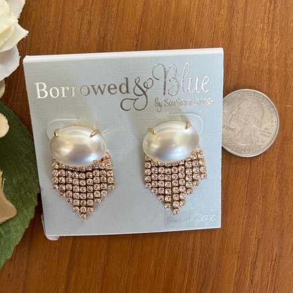 Borrowed & Blue Faux Pearl & Crystal Fashion Earrings Pierced - Picture 5 of 6